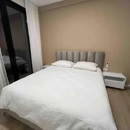 Travelexpress Market Apartment Tirana