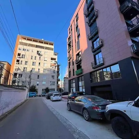 Apartment Travelexpress Market *